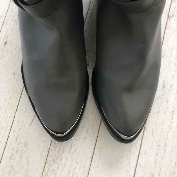 VINTAGE 1980s Slouchy Western Buckle Ankle Boots - Picture 3 of 6